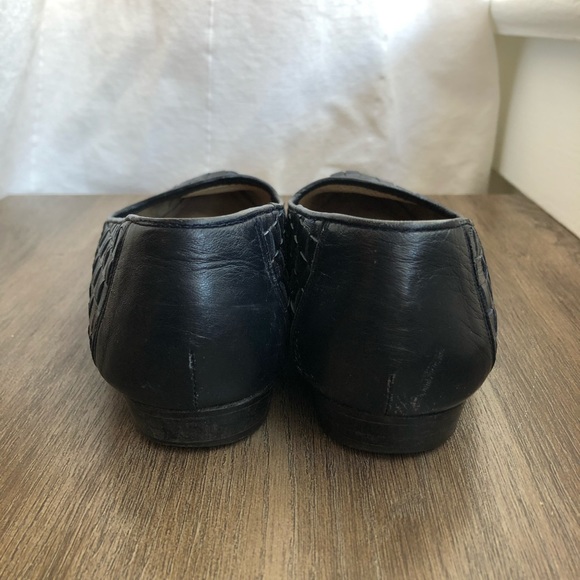 Amalfi Italian Leather Woven Flats in Navy - Picture 7 of 8